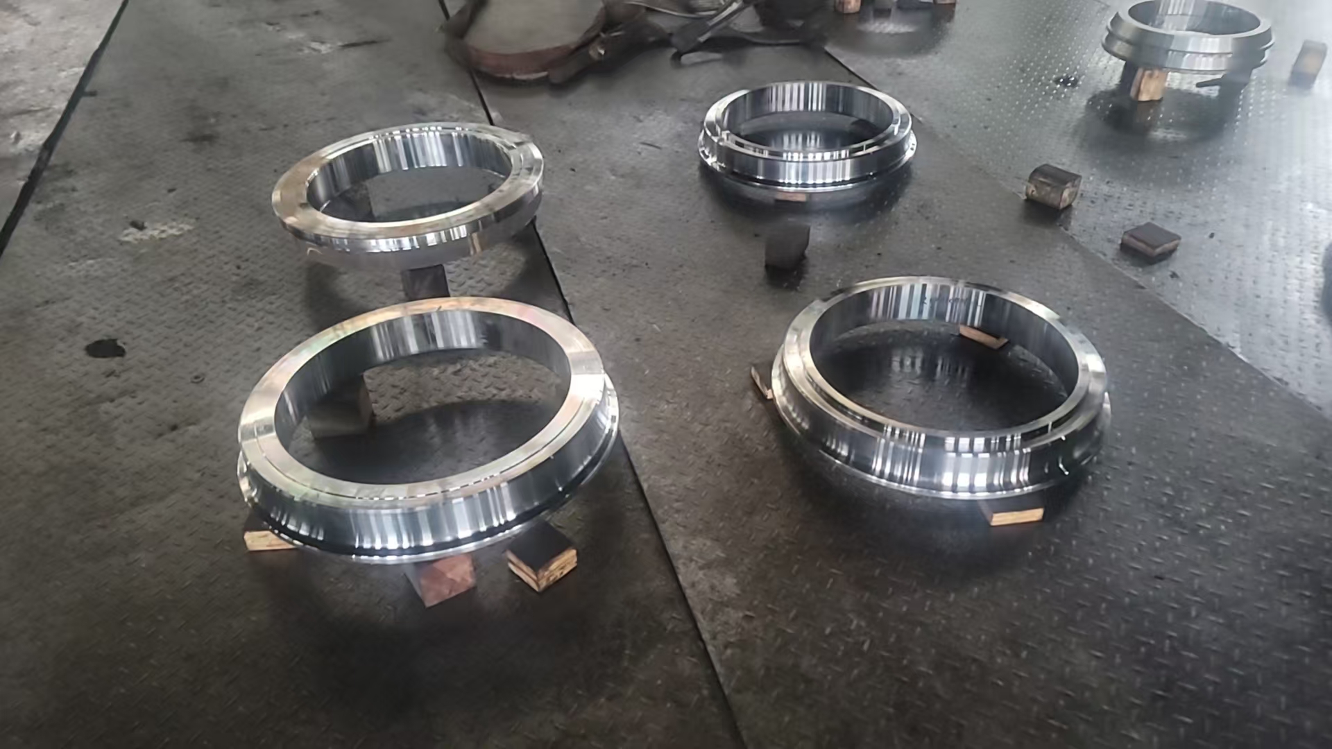 SAE 1045 1035 C45 Forging Ring for Railway Wheel Hub