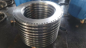 Square Pipe Flanges / Square OD x Circle ID Flanges / Flanges with dual bolt patterns