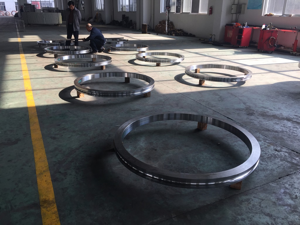 42CrMo4 C45 Slewing Bearing Ring Forgings Slewing Rings