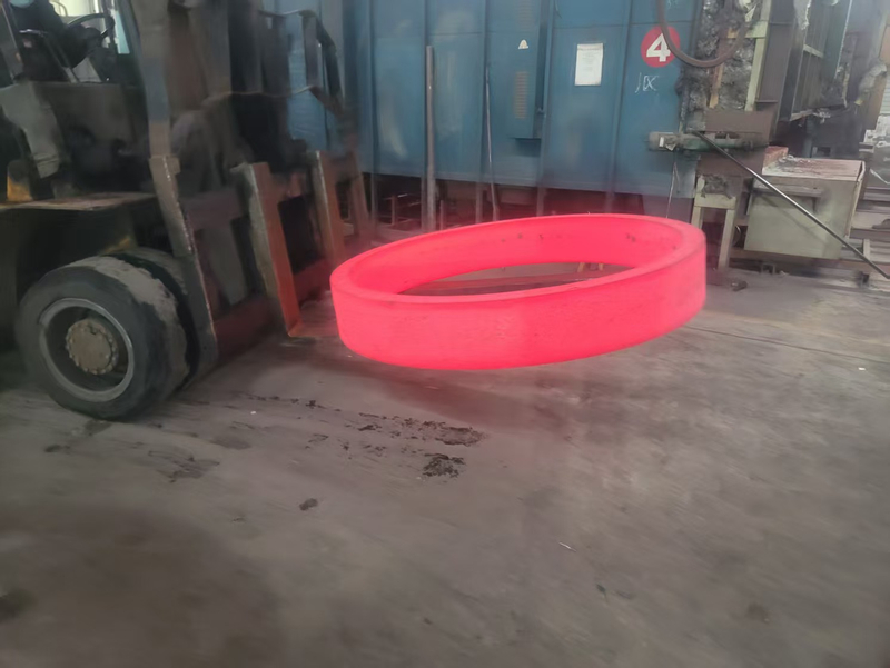 Oxidation Resistant Big Hot Forged Steel 25CrMo Ring Forging