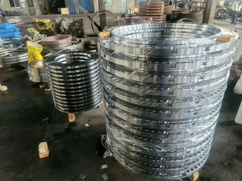 Customized Large Diameter Seamless Rolled Steel Rings