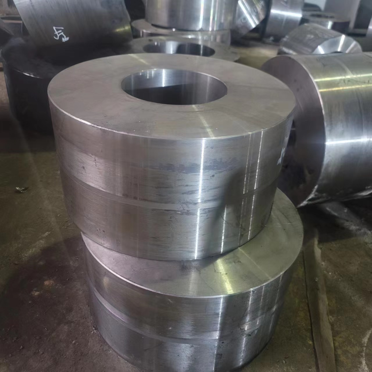 Metal Forging C60 1.0606 S58C AISI1060 CK60 1.1221 Forged Cylinder Forgings Quenching And Machined 