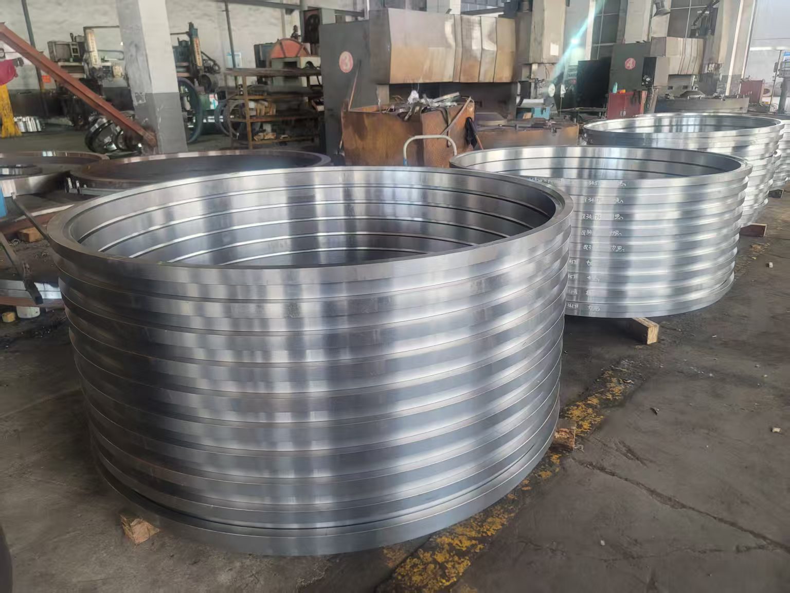 Multi-Grade Alloy Steel Forged Slewing Rings: Adaptable to Diverse Industrial Operating