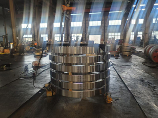 42CrMo4 Seamless Hot Rolled Alloy Steel Forged Parts Inner Gear Ring