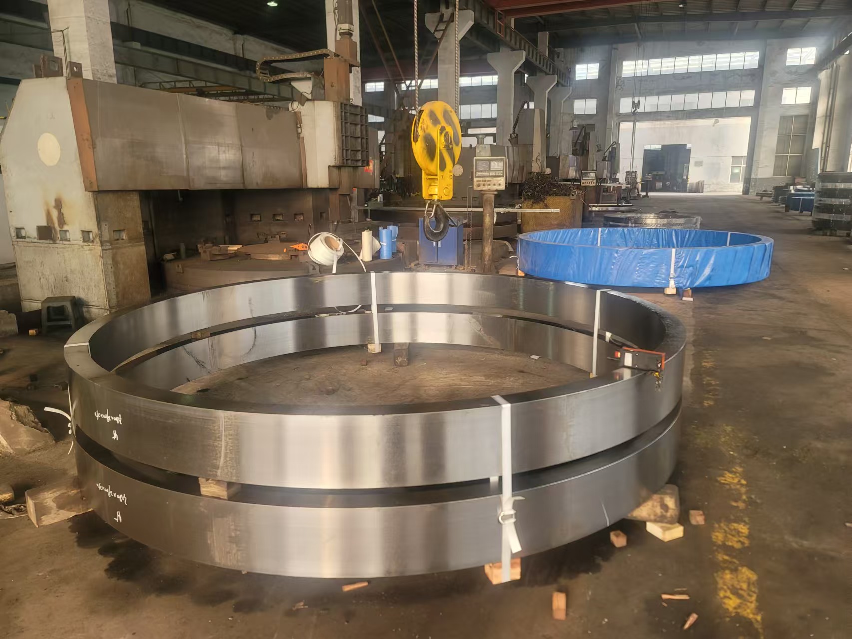 mixer raceway forging flanges-1