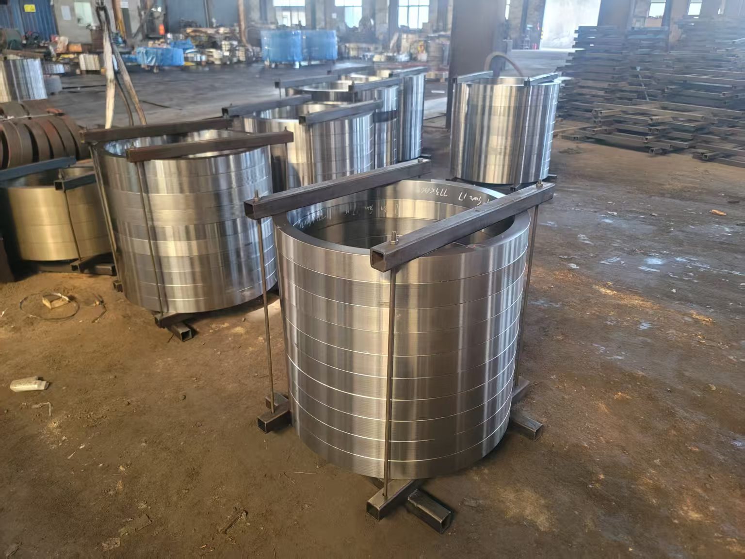 All Customized Made Forged Flanges Seamless Hot Rolled Ring Flanges 