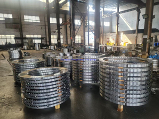 Procesos de mecanizado para anillos de forja laminados sin costura