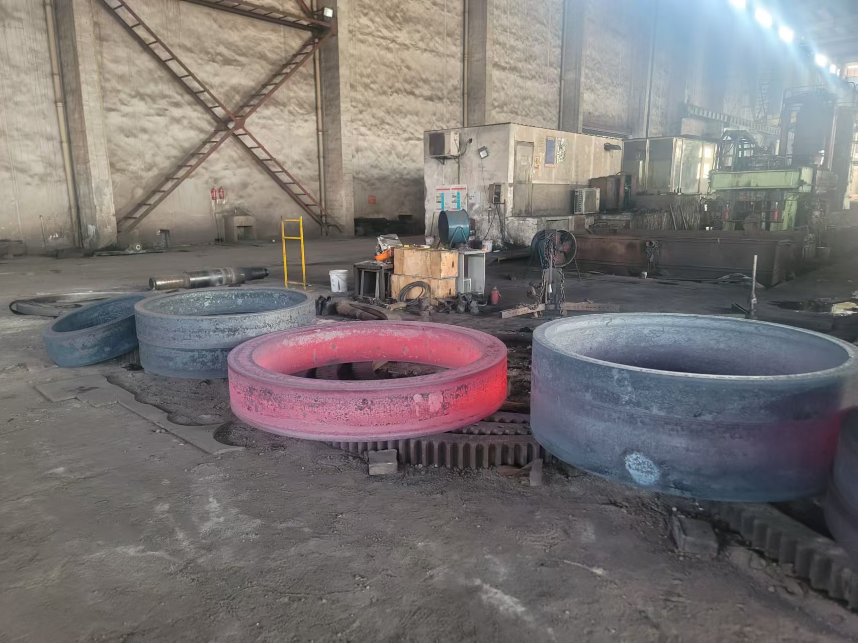 15CrMo Turned Inner Ring and Outer Ring for Slewing Bearings