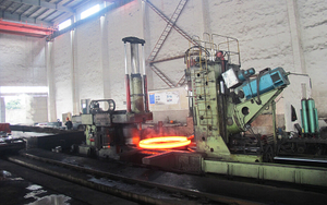 C45 Steel Heat Treated Inner and Outer Rings For Big Diameter Bearings