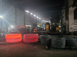 Slewing Bearing Forgings 42CrMo4 C45 1045 Forging Rings