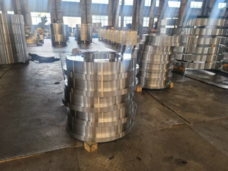 Factory Price Alloy Steel Large Diameter Forged Flange Forged Ring