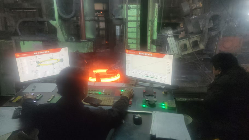 709M40 / 4140 / 42CrMo4 / SCM440 OEM Forging Ring Components