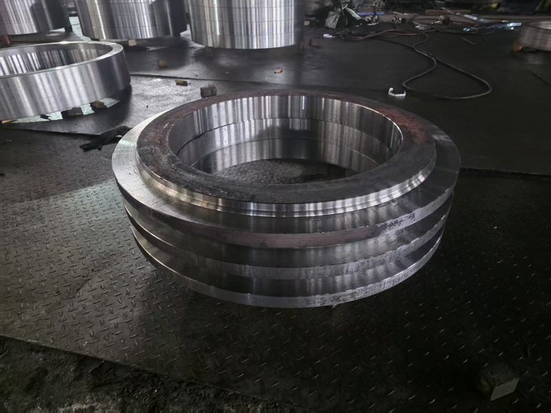 35CrMo Custom Large Diameter Rolling Steel Hot Forging Ring For Construction Machinery